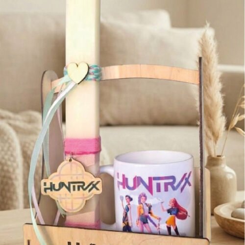 Πασχαλινό Σετ K-Pop: Προσωποποιημένη Λαμπάδα, Κούπα & Ξύλινο Κουτί